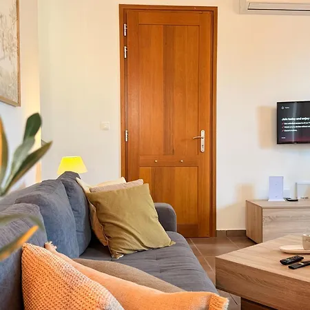 فيلة Epidavros View